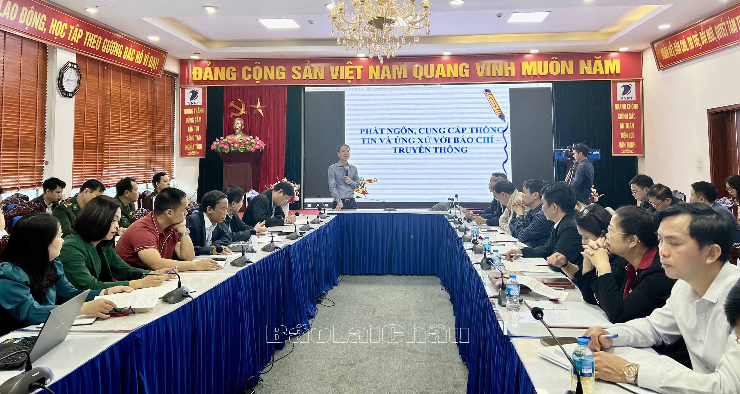 quang cảnh tập huấn